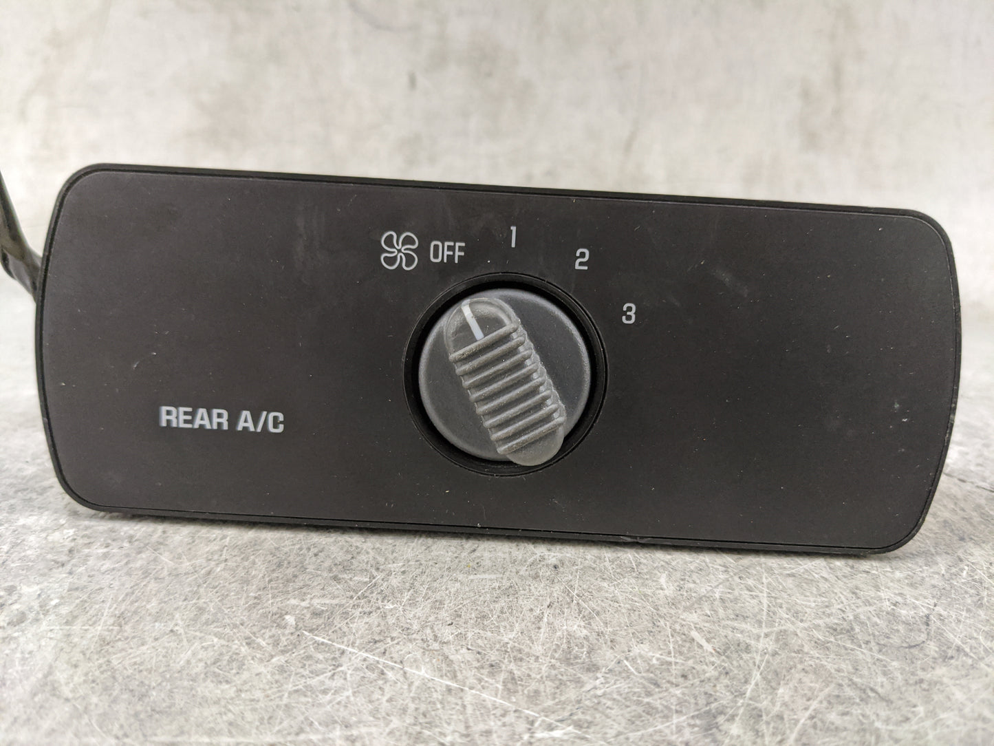 2000-2002 Chevrolet Tahoe Climate Control Module Temperature AC/Heater Replacement P/N:15748175 16259365 Fits Fits 2000 2001