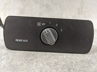 compare product 2000-2002 Chevrolet Tahoe Climate Control Module Temperature AC/Heater Replacement P/N:15748175 16259365 Fits Fits 2000 2001 2002 OEM Used Auto Parts