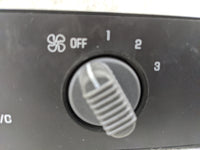 2000-2002 Chevrolet Tahoe Climate Control Module Temperature AC/Heater Replacement P/N:15748175 16259365 Fits Fits 2000 2001