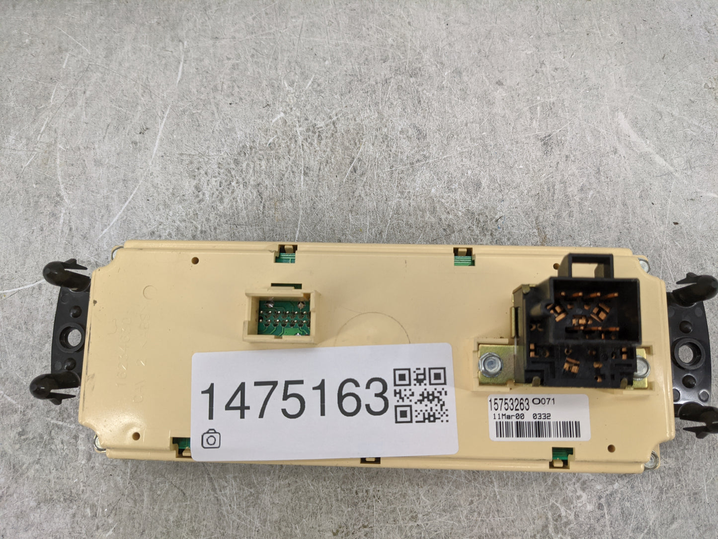 2000-2002 Chevrolet Tahoe Climate Control Module Temperature AC/Heater Replacement P/N:15753263 Fits Fits 1999 2000 2001 200