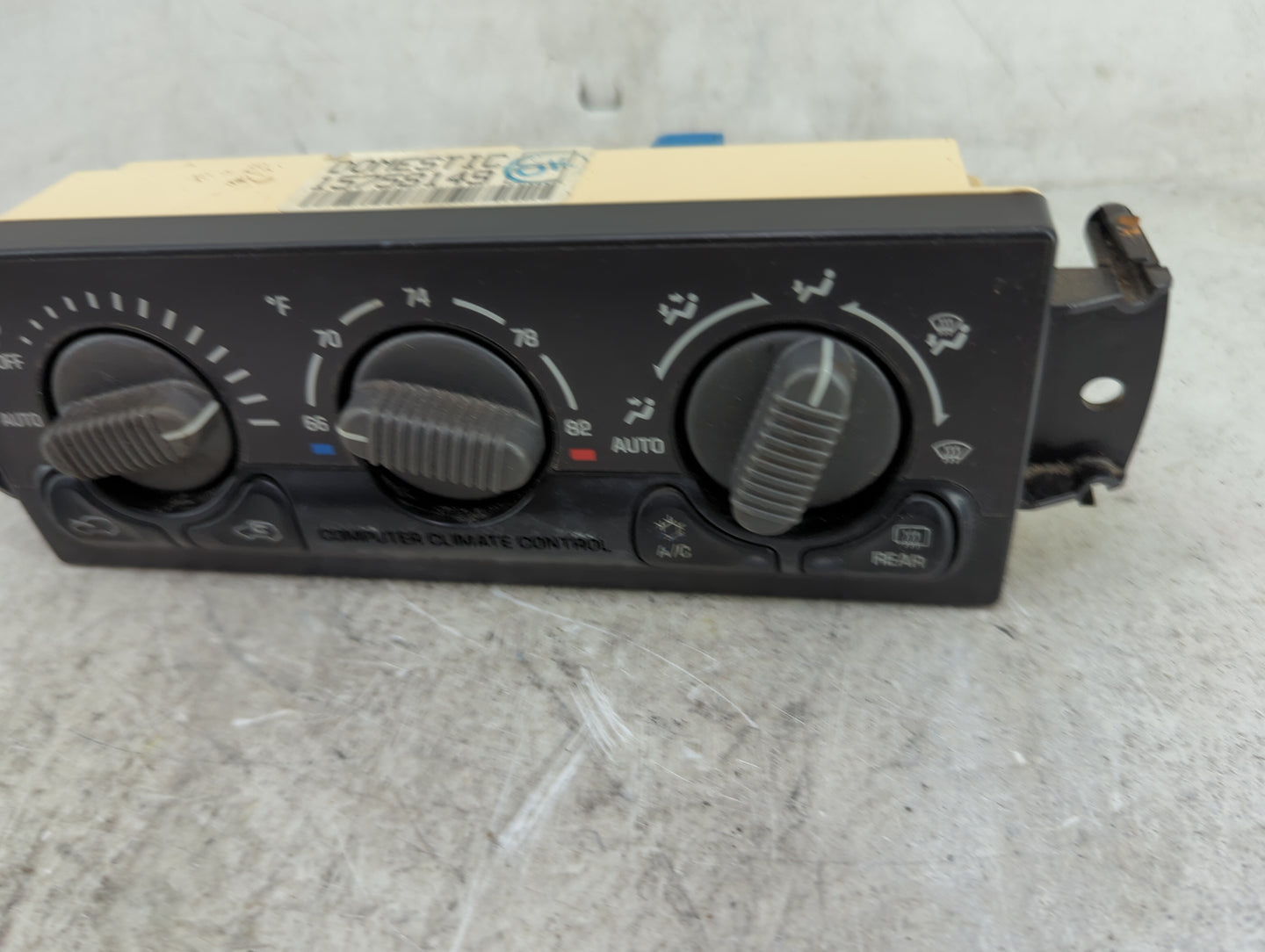 2000-2002 Chevrolet Tahoe Climate Control Module Temperature AC/Heater Replacement P/N:15758149 Fits Fits 1999 2000 2001 200
