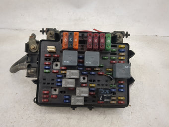 compare product 2000-2002 Chevrolet Tahoe Fusebox Fuse Box Panel Relay Module P/N:12193645-09 12193614, 12077866 Fits Fits 2000 2001 2002 OEM Used Auto Parts