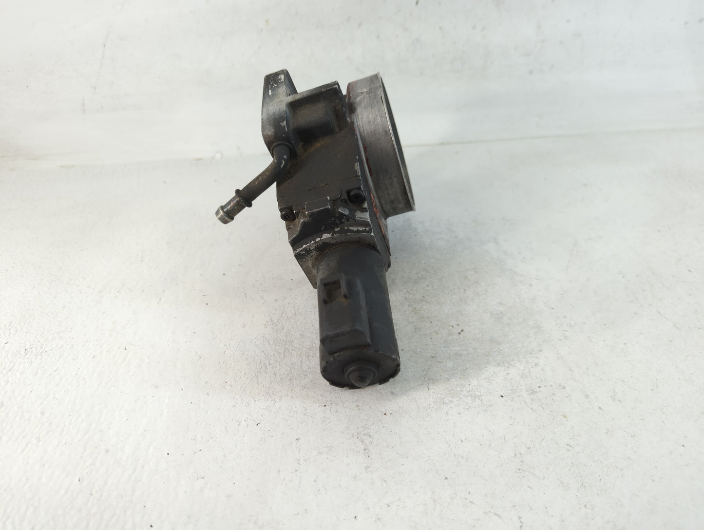 2000 Chevrolet Tahoe Throttle Body Fits Fits 2001 2002 OEM Used Auto Parts - Oemusedautoparts1.com