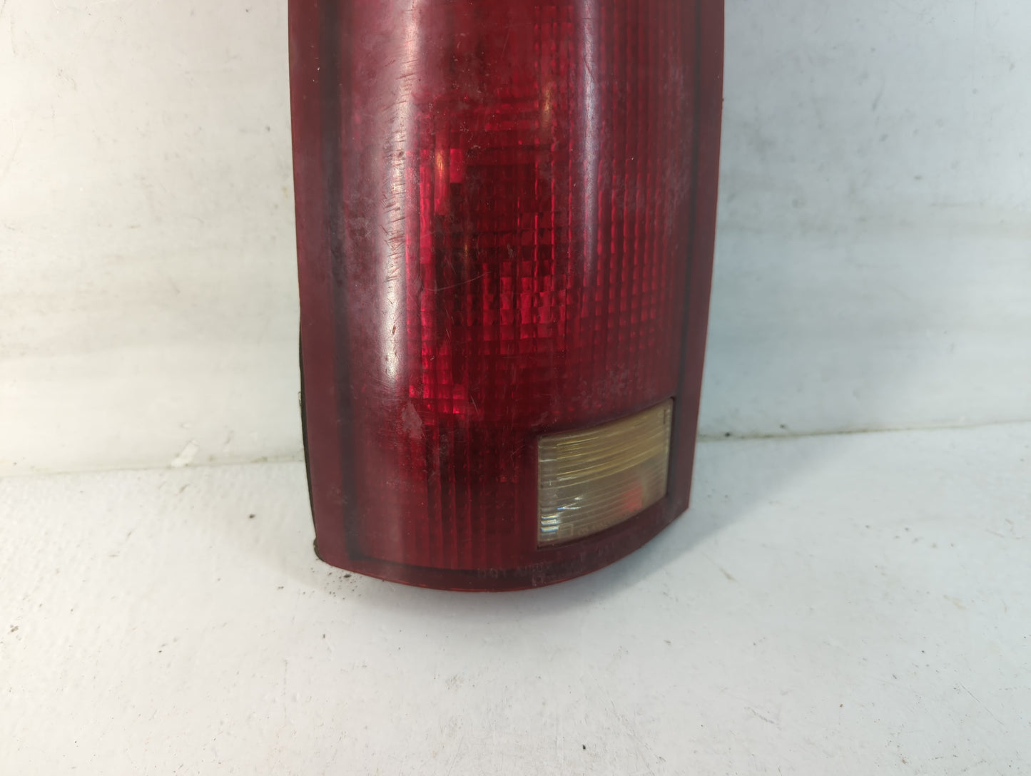 1995-2000 Chevrolet Tahoe Tail Light Assembly Driver Left OEM Fits Fits 1992 1993 1994 1995 1996 1997 1998 1999 2000 OEM Use