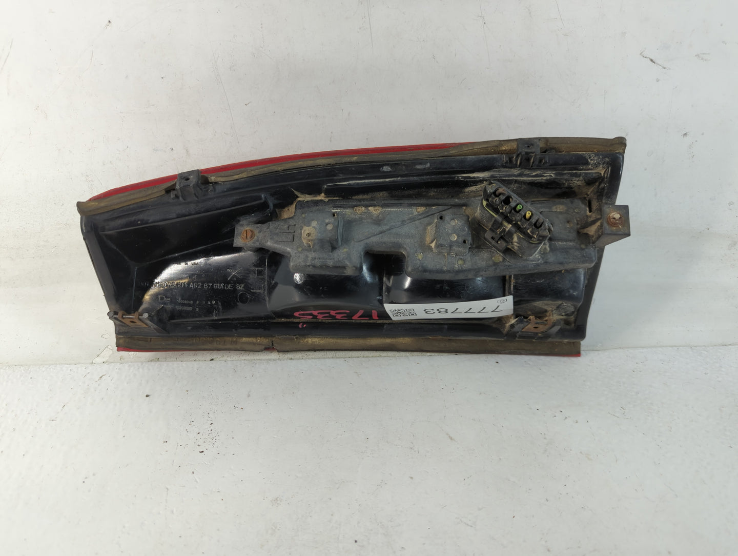 1995-2000 Chevrolet Tahoe Tail Light Assembly Driver Left OEM Fits Fits 1992 1993 1994 1995 1996 1997 1998 1999 2000 OEM Use