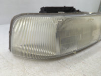 2000-2006 Chevrolet Tahoe Passenger Right Oem Head Light Headlight Lamp - Oemusedautoparts1.com