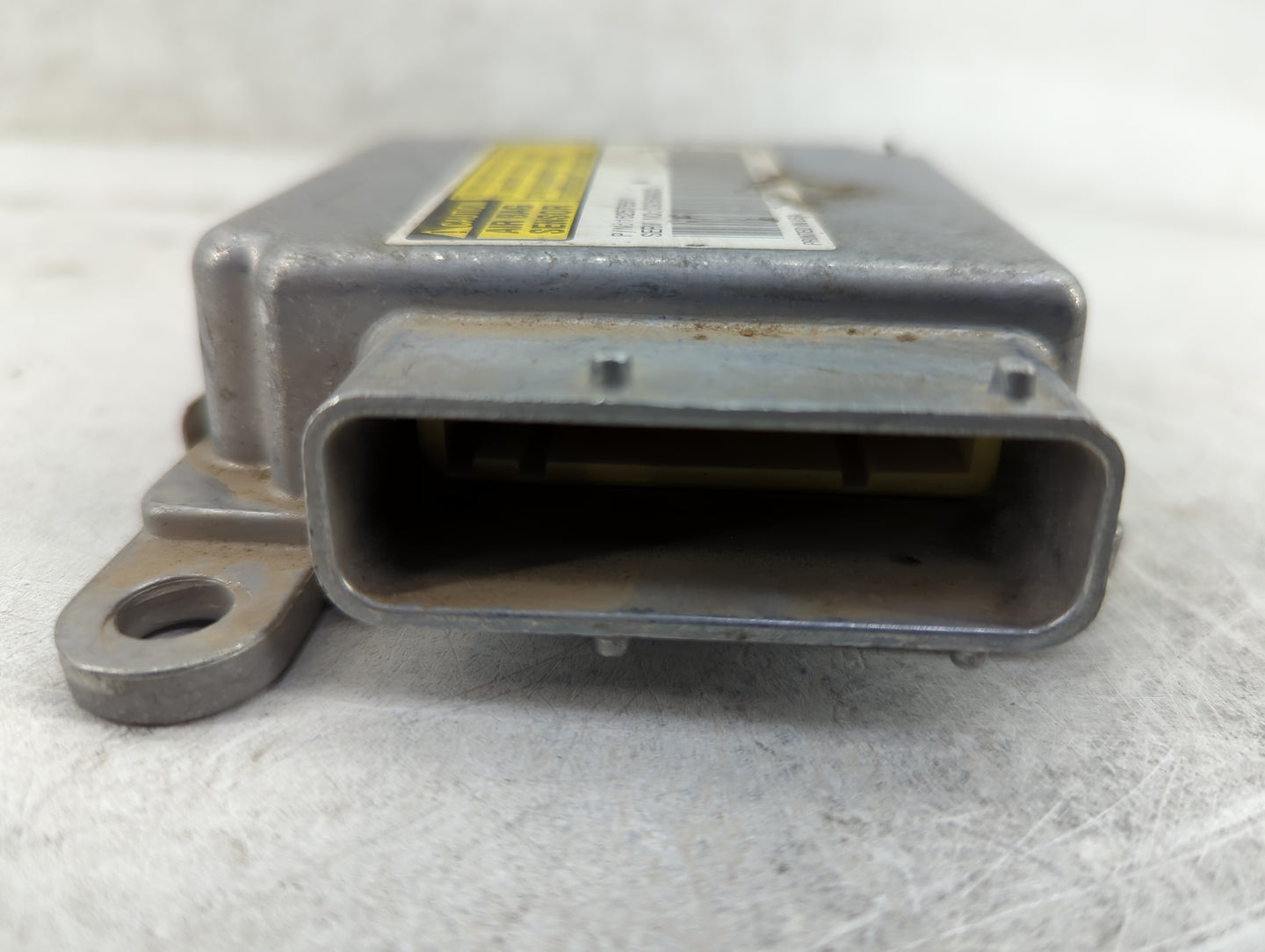 2000-2001 Chevrolet Venture Safety Restraint Srs Airbag Control Module - Oemusedautoparts1.com