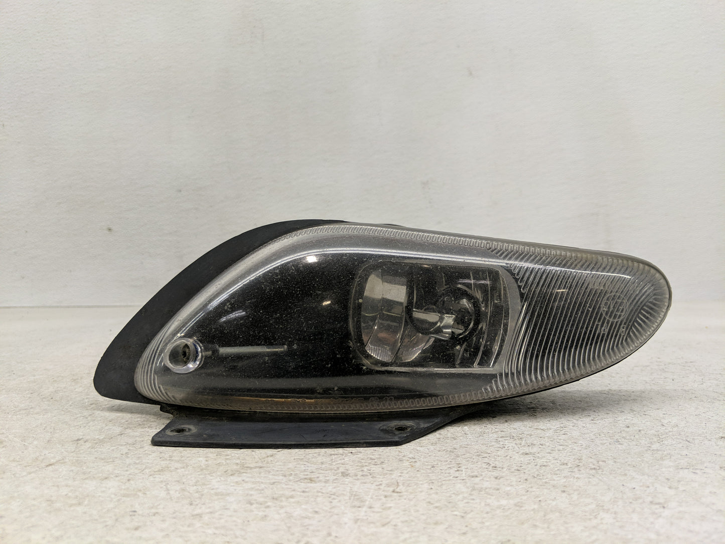 1999-2004 Chrysler 300m Passenger Right Oem Fog Light Lamp - Oemusedautoparts1.com