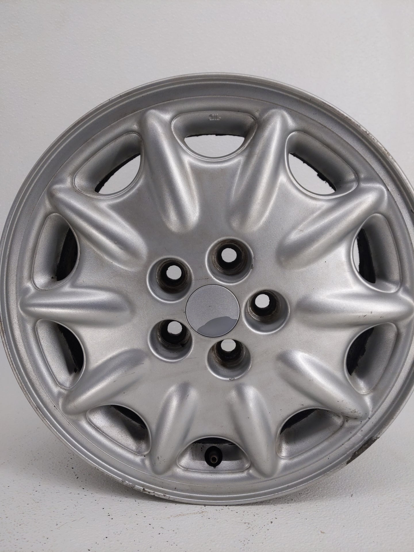 1995-2000 Chrysler Cirrus Oem Wheel Rim - Oemusedautoparts1.com