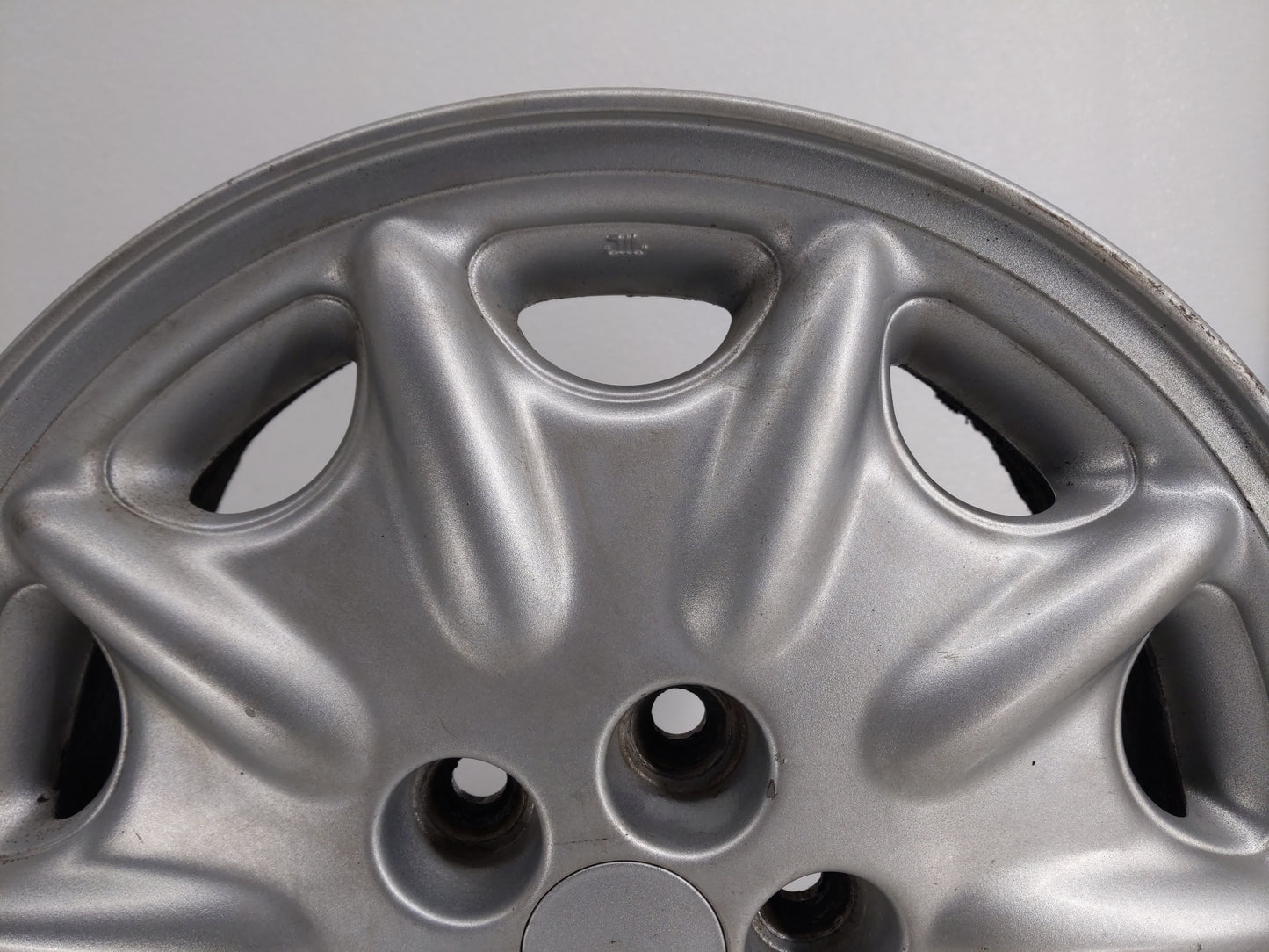 1995-2000 Chrysler Cirrus Oem Wheel Rim - Oemusedautoparts1.com