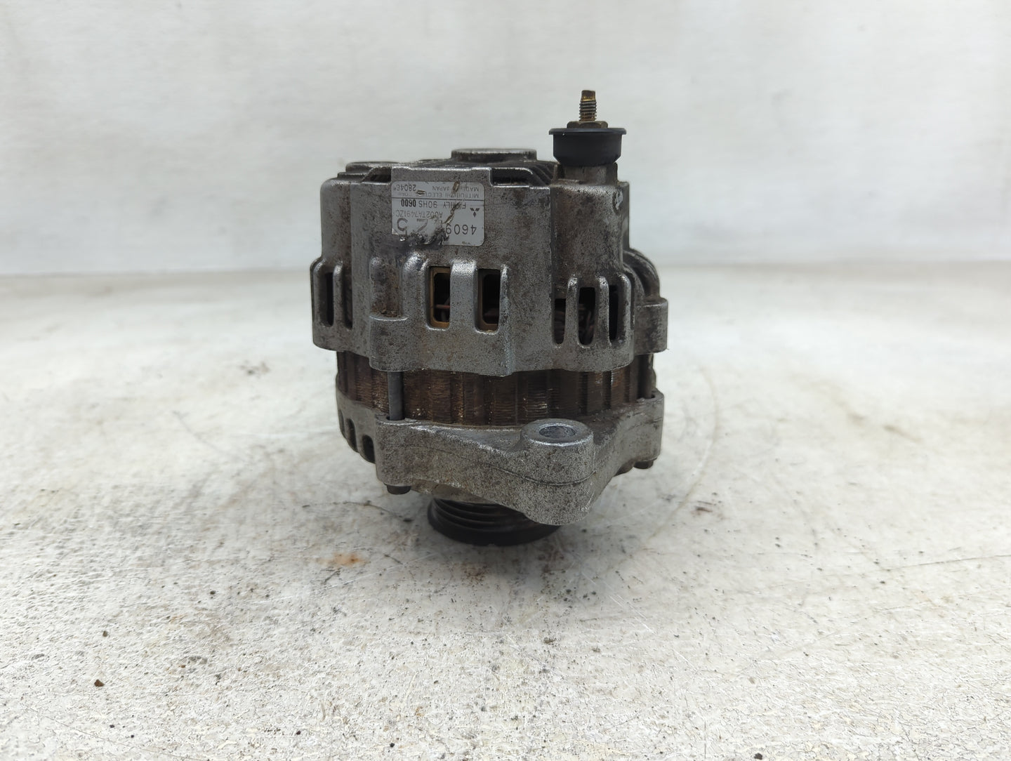 1995-2000 Chrysler Cirrus Alternator Replacement Generator Charging Assembly Engine OEM Fits Fits 1995 1996 1997 1998 1999 2