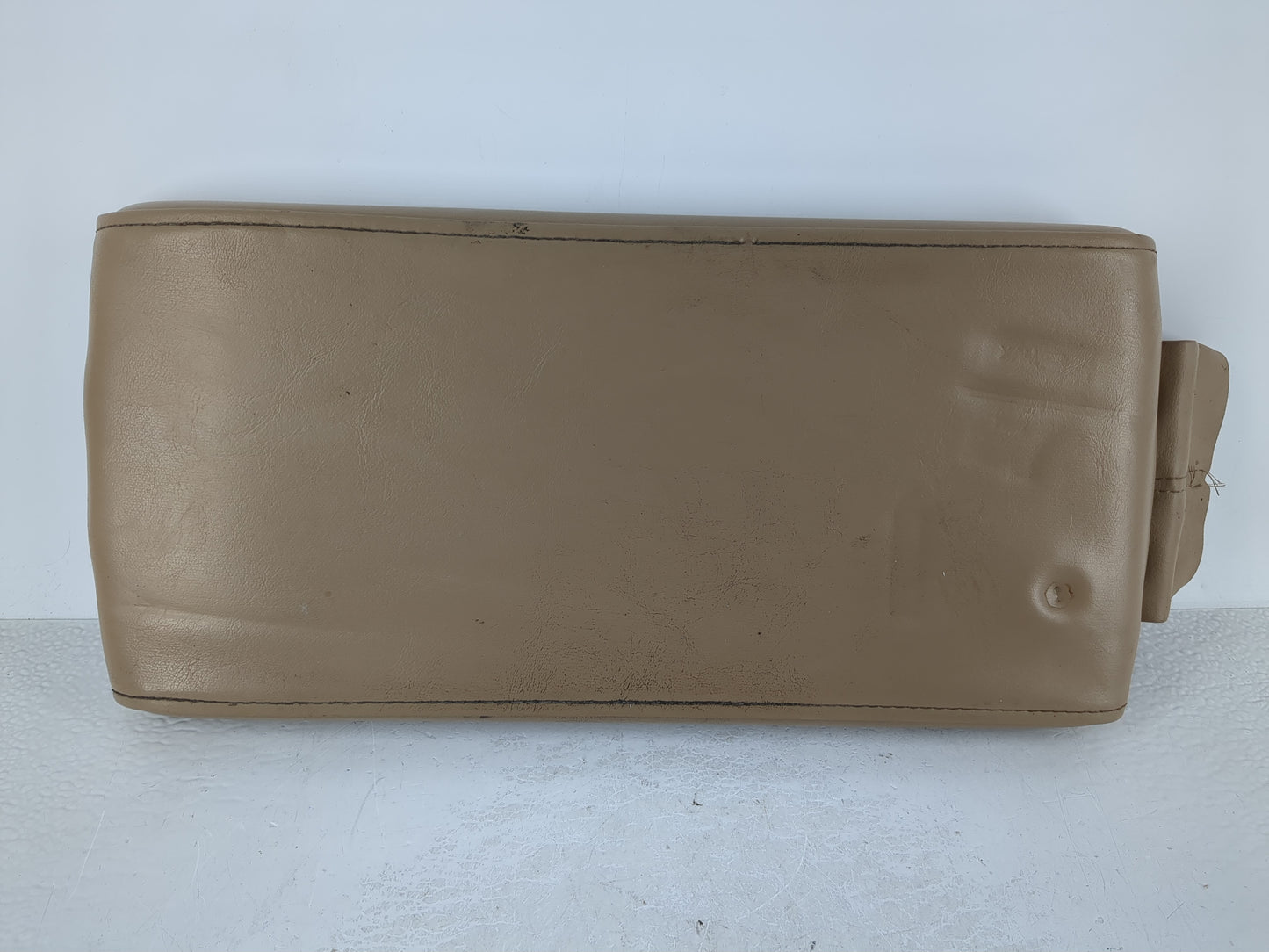 2000 Chrysler Concorde Center Floor Console Fits OEM Used Auto Parts - Oemusedautoparts1.com