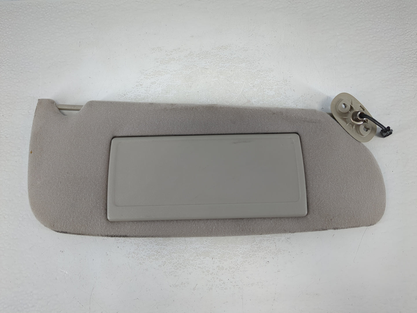 2000-2004 Chrysler Concorde Sun Visor Shade Replacement Passenger Right Mirror Fits Fits 2000 2001 2002 2003 2004 OEM Used A
