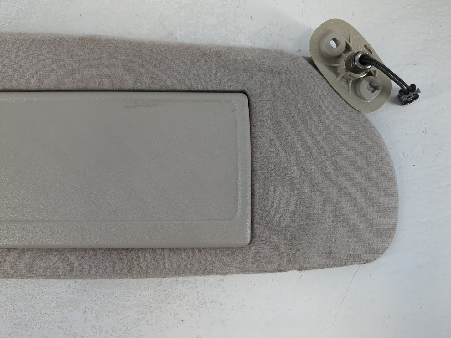 2000-2004 Chrysler Concorde Sun Visor Shade Replacement Passenger Right Mirror Fits Fits 2000 2001 2002 2003 2004 OEM Used A