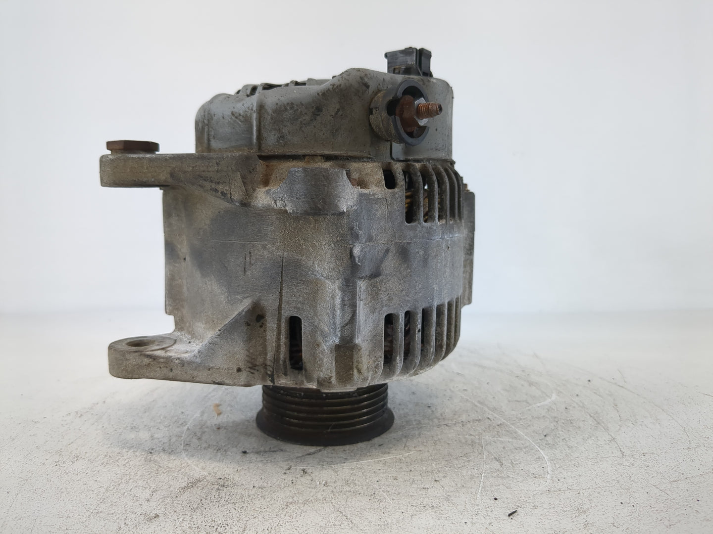 1998-2001 Chrysler Concorde Alternator Replacement Generator Charging Assembly Engine OEM Fits Fits 1998 1999 2000 2001 OEM 