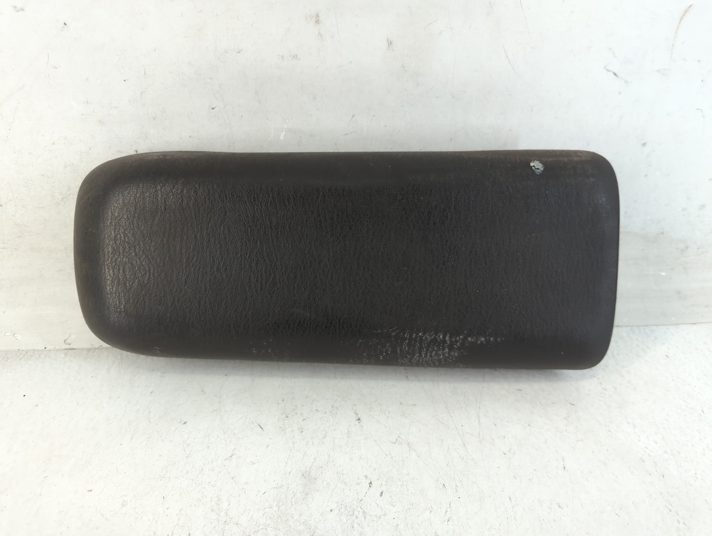 2000 Chrysler Concorde Center Console Armrest Cover Lid Fits OEM Used Auto Parts - Oemusedautoparts1.com