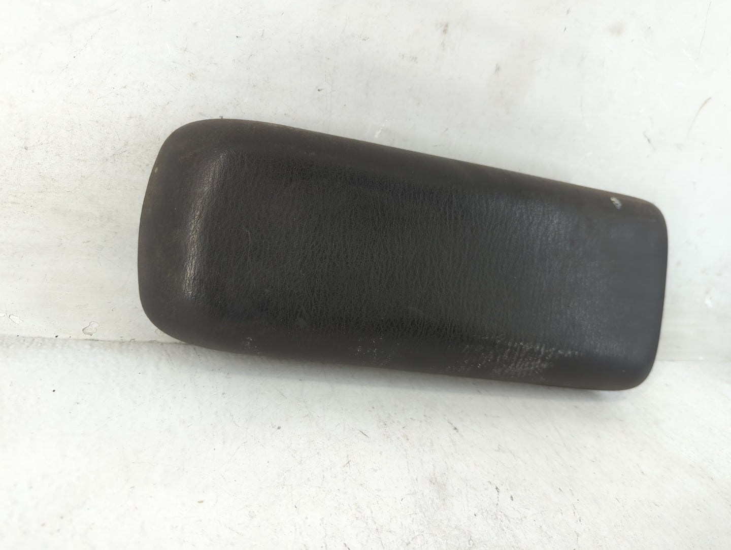 2000 Chrysler Concorde Center Console Armrest Cover Lid Fits OEM Used Auto Parts - Oemusedautoparts1.com