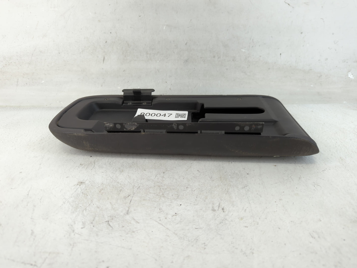 2000 Chrysler Concorde Center Console Armrest Cover Lid Fits OEM Used Auto Parts - Oemusedautoparts1.com