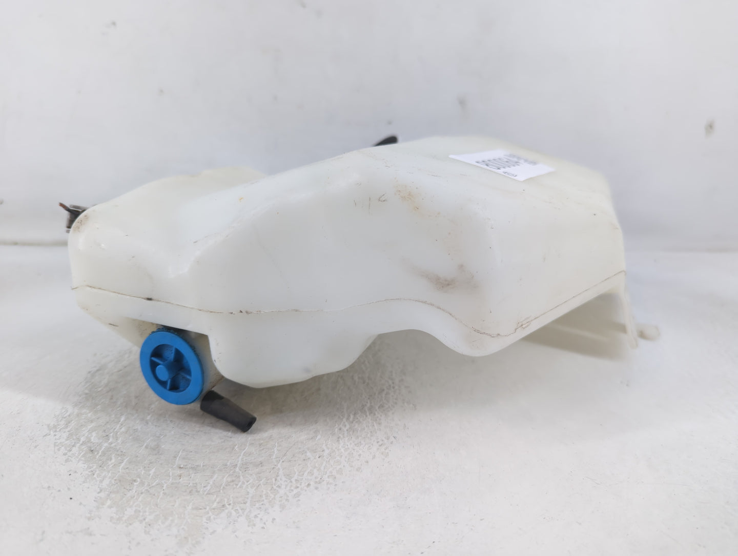 2000-2001 Chrysler Concorde Windshield Washer Fluid Reservoir Bottle Oem - Oemusedautoparts1.com