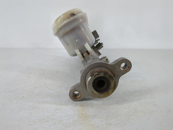 compare product 1998-2004 Chrysler Concorde Brake Master Cylinder 864713