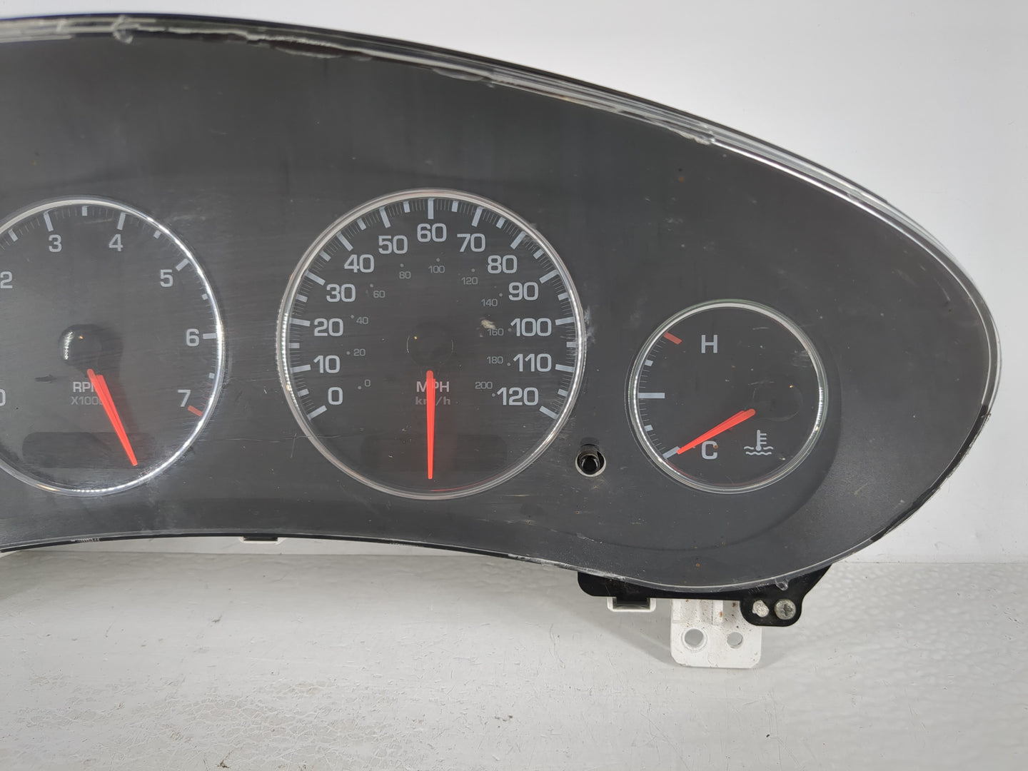 2000-2004 Chrysler Concorde Instrument Cluster Speedometer Gauges Fits Fits 2000 2001 2002 2003 2004 OEM Used Auto Parts - O