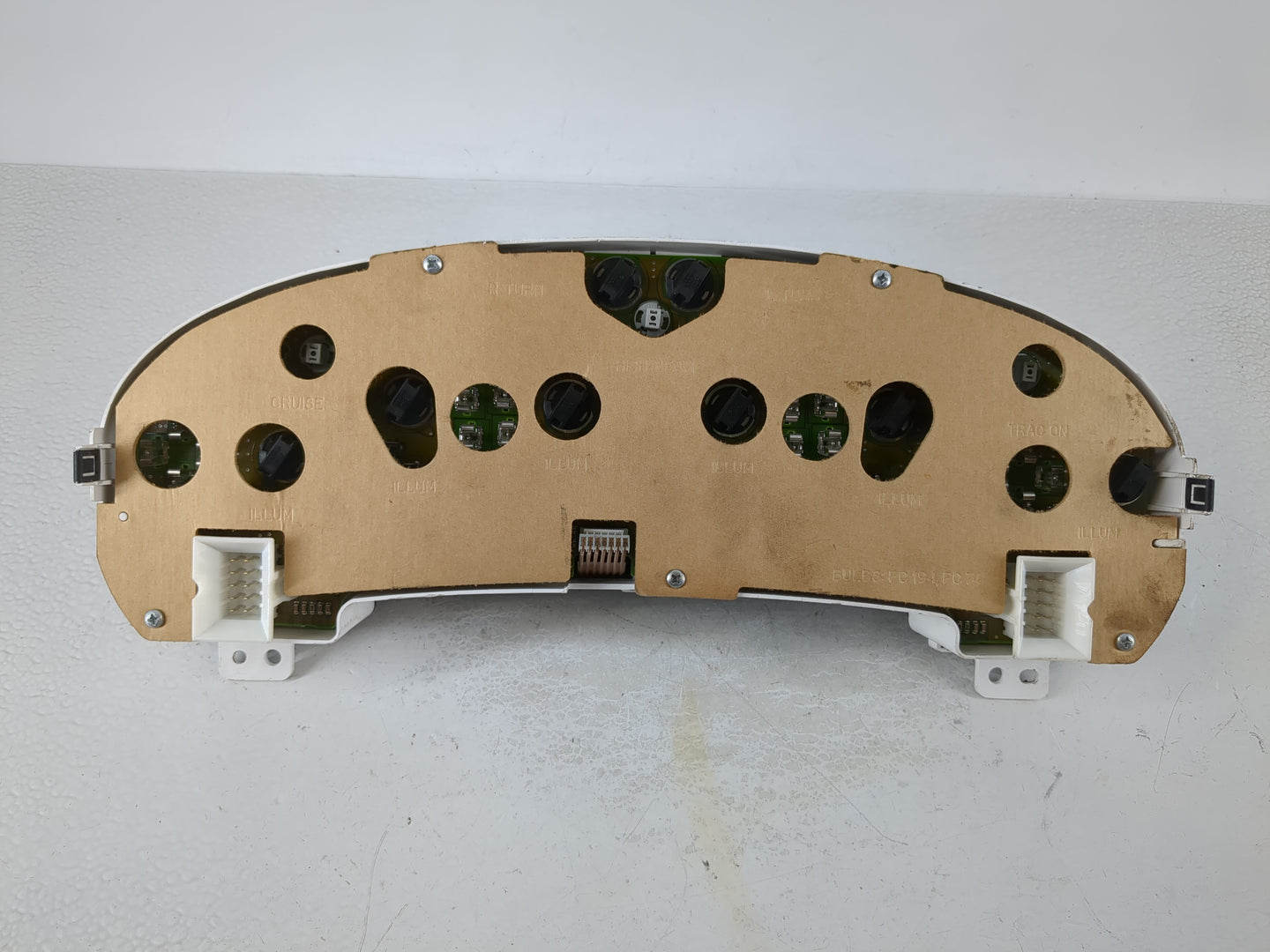 2000-2004 Chrysler Concorde Instrument Cluster Speedometer Gauges Fits Fits 2000 2001 2002 2003 2004 OEM Used Auto Parts - O