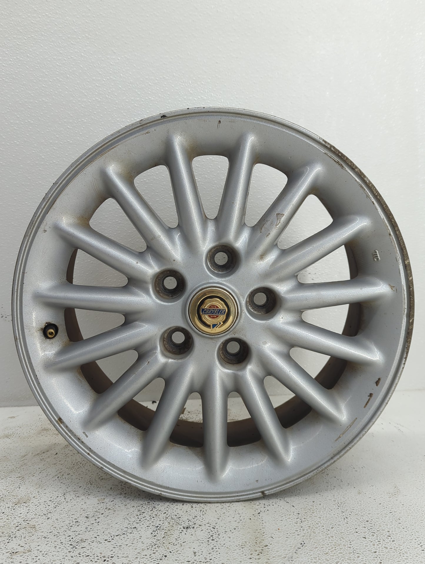 1998-2001 Chrysler Concorde Oem Wheel Rim Silver - Oemusedautoparts1.com