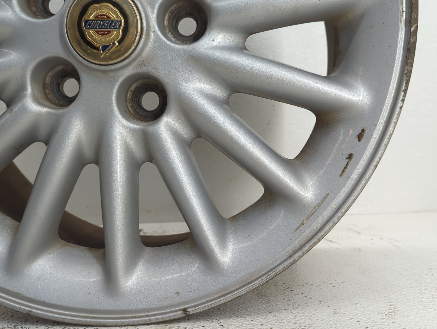 1998-2001 Chrysler Concorde Oem Wheel Rim Silver 902251 - Oemusedautoparts1.com