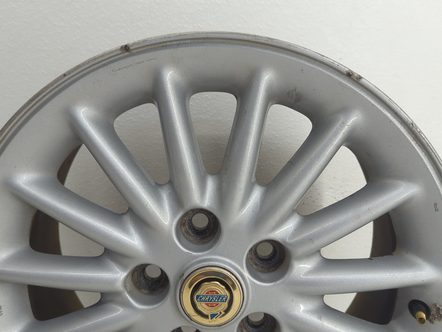 1998-2001 Chrysler Concorde Oem Wheel Rim Silver 911758 - Oemusedautoparts1.com