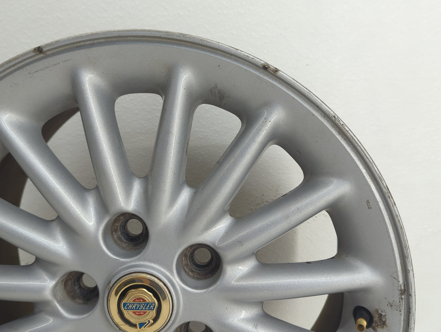 1998-2001 Chrysler Concorde Oem Wheel Rim Silver 911758 - Oemusedautoparts1.com