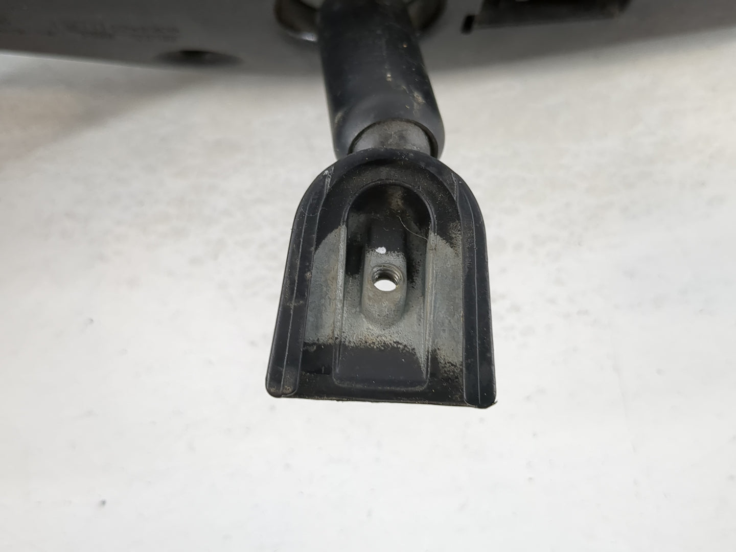 2000-2004 Chrysler Concorde Interior Rear View Mirror Replacement OEM Fits OEM Used Auto Parts - Oemusedautoparts1.com