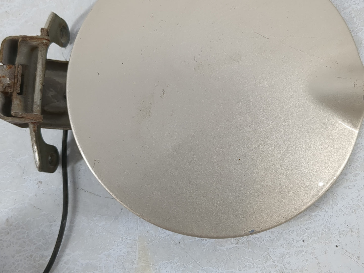 2000 Chrysler Concorde Fuel Tank Door Lid Gas Tank - Oemusedautoparts1.com