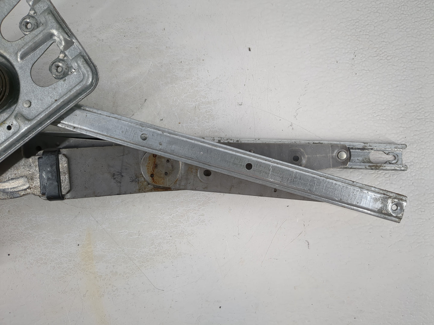 1998-2004 Chrysler Concorde Driver Front Left Power Window Motor - Oemusedautoparts1.com
