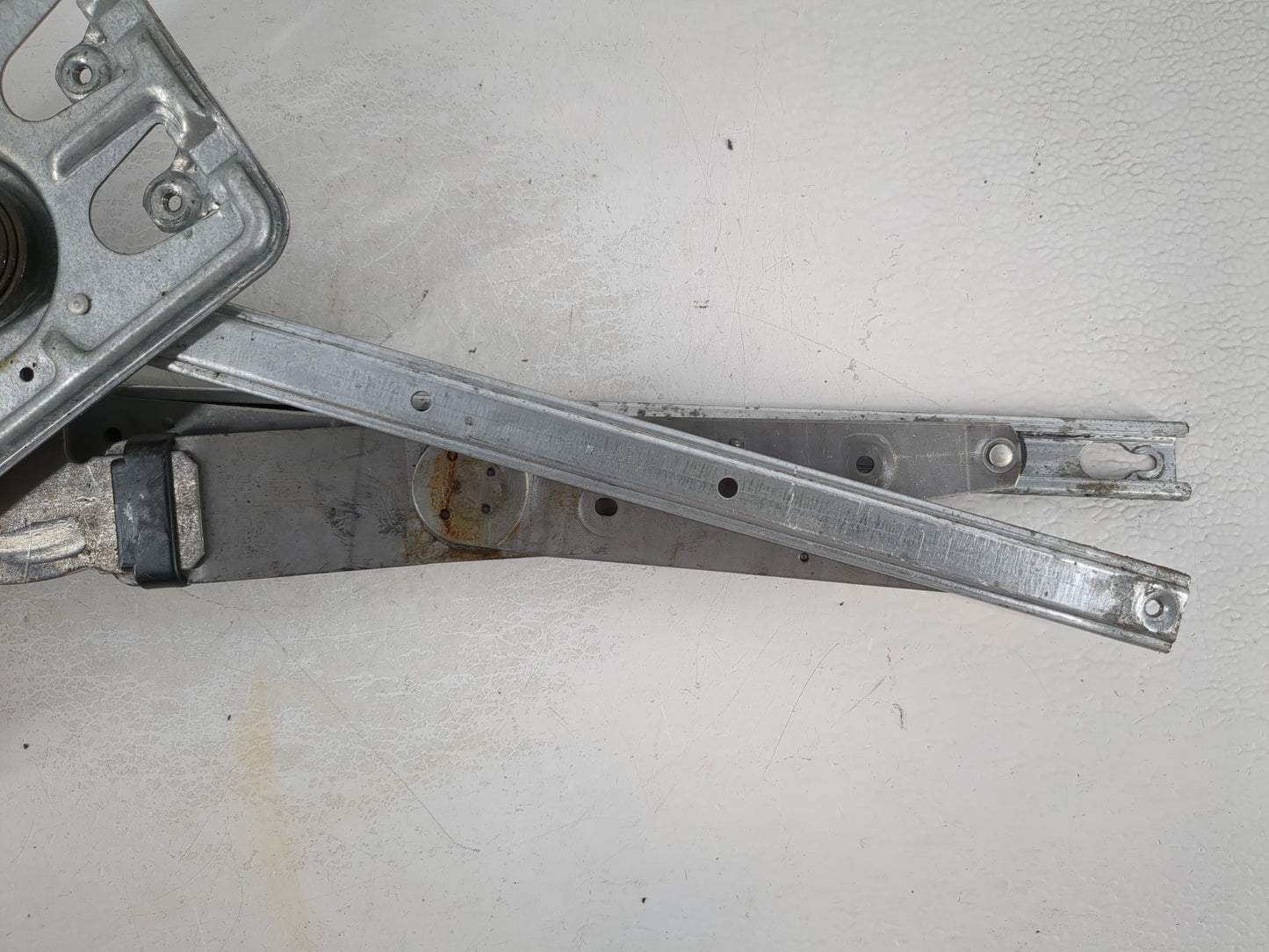1998-2004 Chrysler Concorde Driver Front Left Power Window Motor - Oemusedautoparts1.com