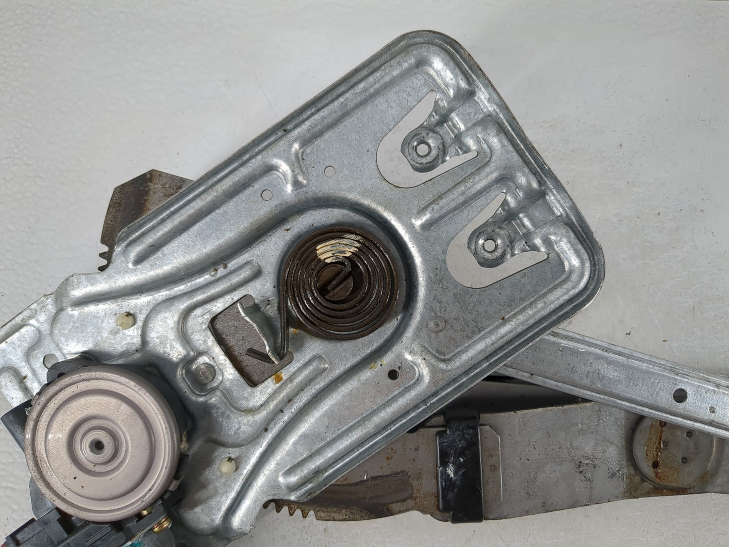 1998-2004 Chrysler Concorde Driver Front Left Power Window Motor - Oemusedautoparts1.com