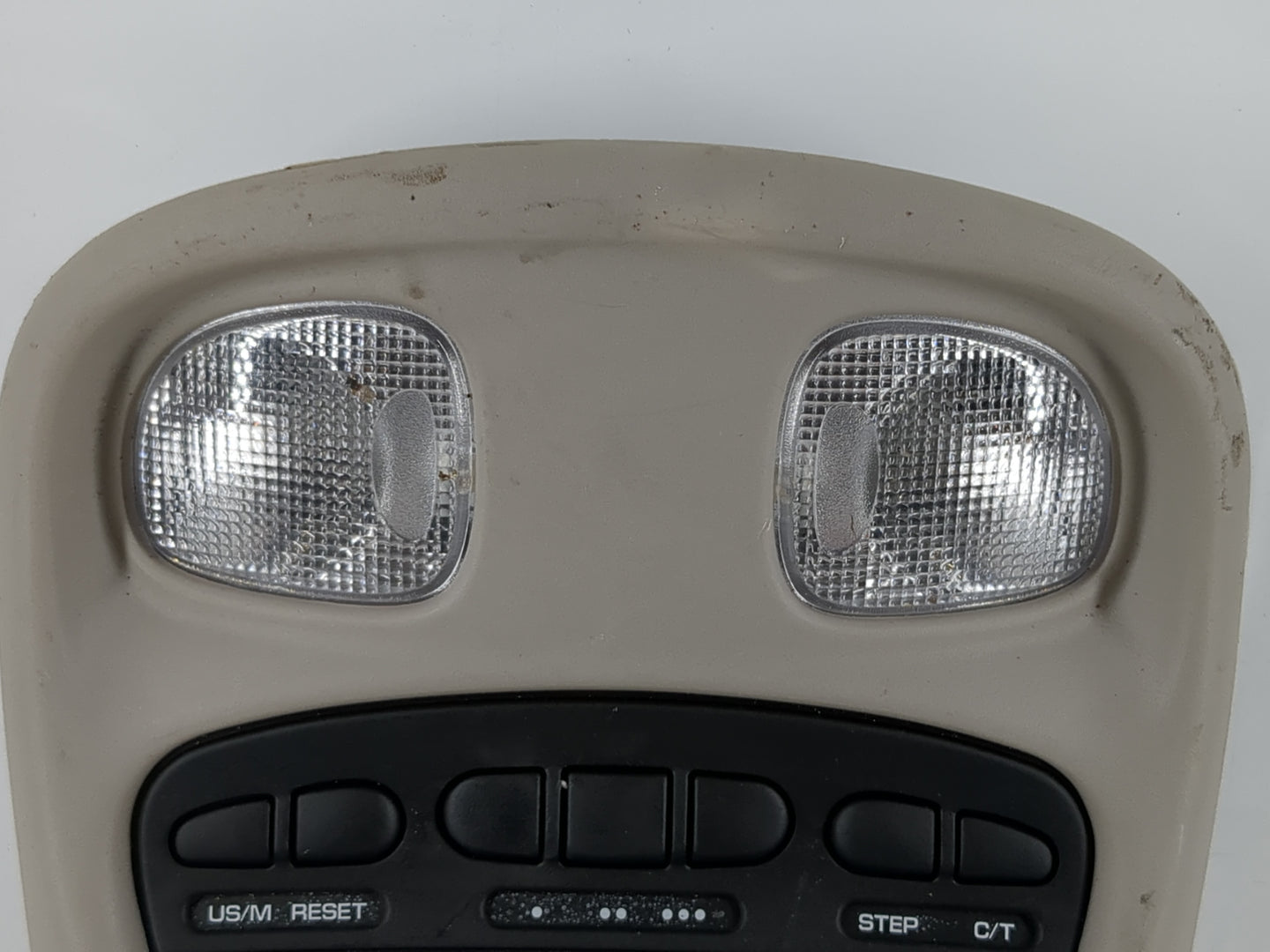 2000 Chrysler Concorde Overhead Roof Console - Oemusedautoparts1.com