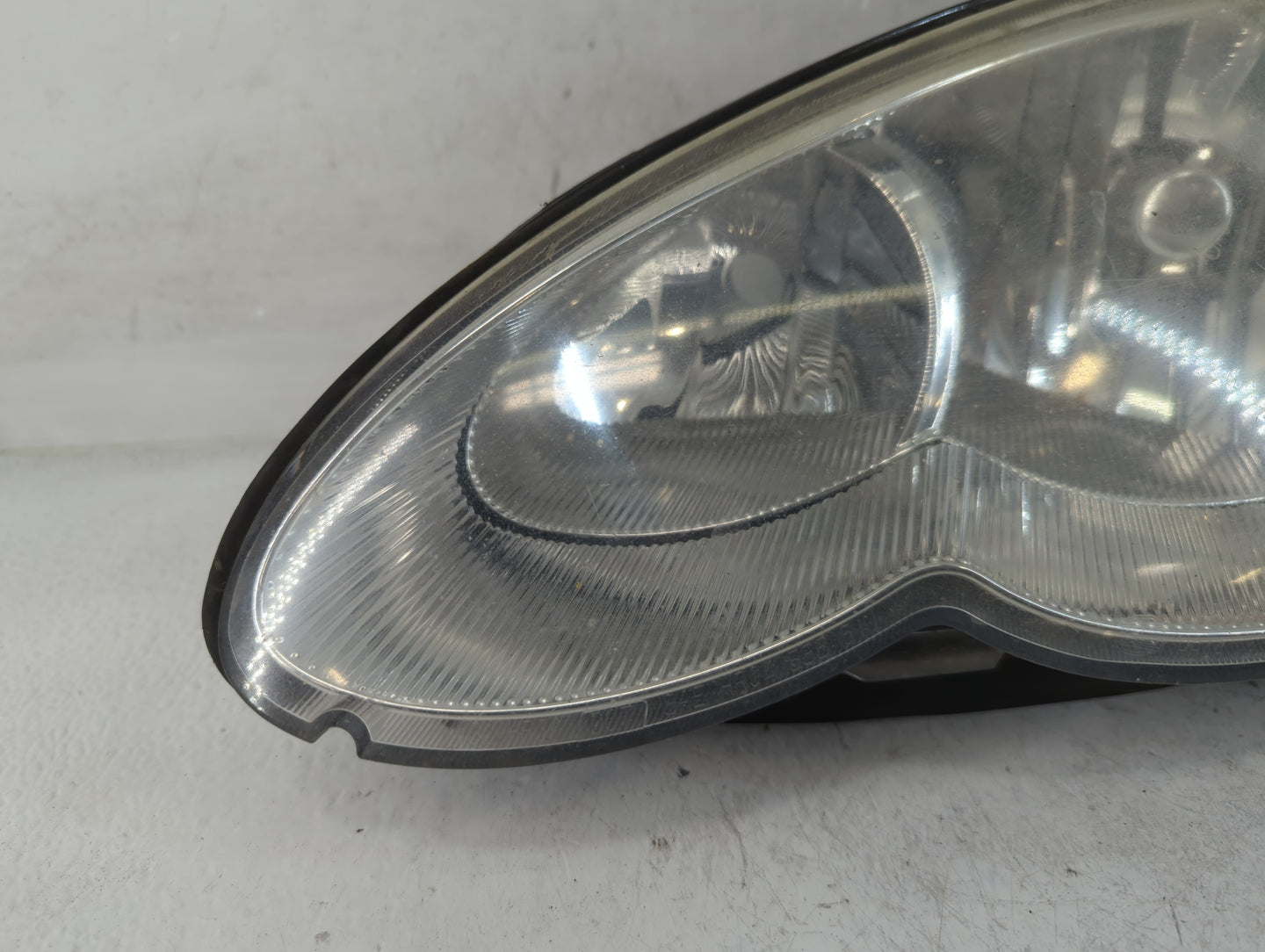 2006-2010 Chrysler Pt Cruiser Driver Left Oem Head Light Headlight Lamp - Oemusedautoparts1.com