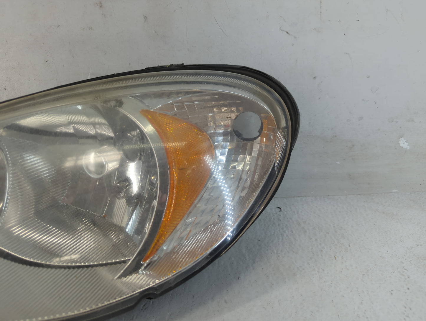 2006-2010 Chrysler Pt Cruiser Driver Left Oem Head Light Headlight Lamp - Oemusedautoparts1.com