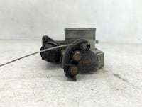 1998-2000 Chrysler Sebring Throttle Body P/N:04861083AB Fits Fits 1998 1999 2000 OEM Used Auto Parts - Oemusedautoparts1.com