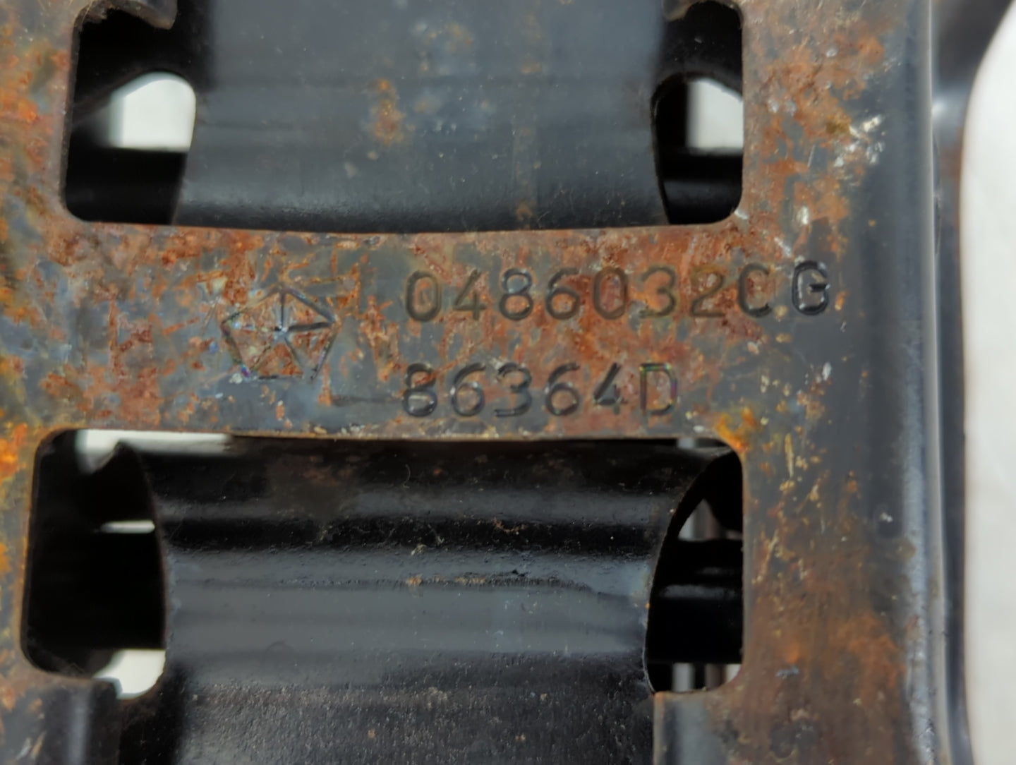 2000 Chrysler Voyager Spare Scissor Car Jack - Oemusedautoparts1.com