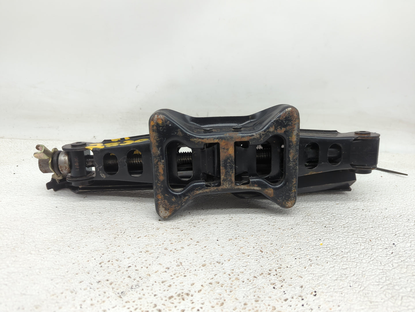 2000 Chrysler Cirrus Cirrus Spare Scissor Car Jack - Oemusedautoparts1.com