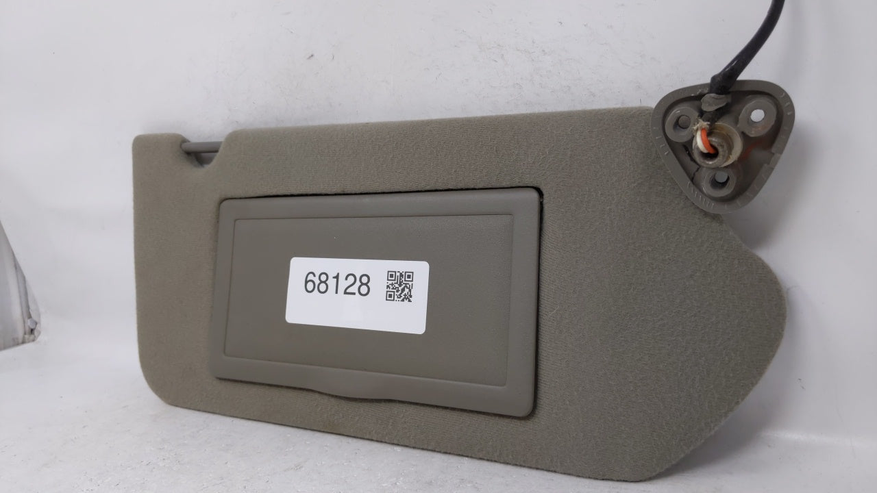 2000 Chevrolet Impala Sun Visor Shade Replacement Passenger Right Mirror Fits OEM Used Auto Parts - Oemusedautoparts1.com