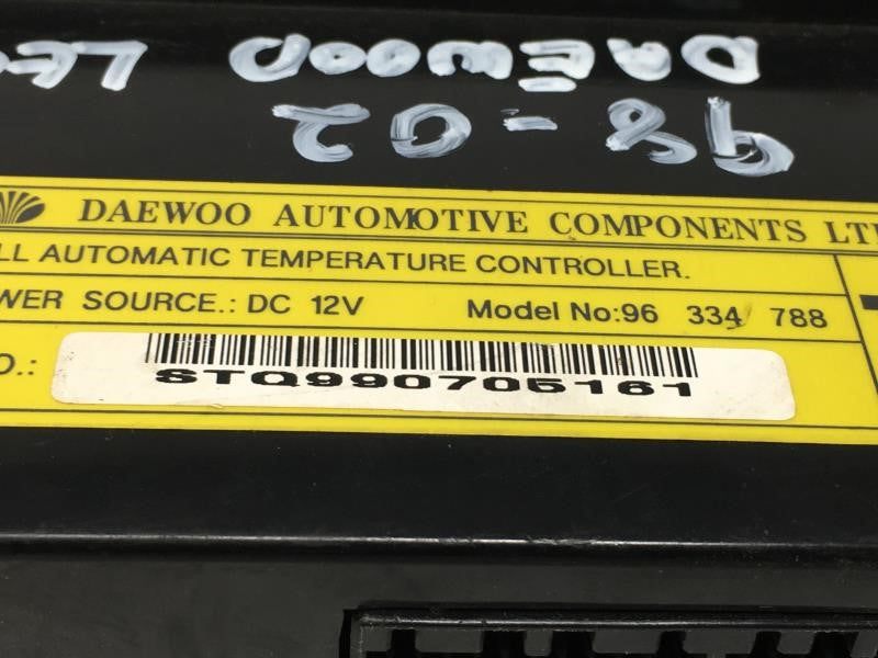 2000 Daewoo Leganza Climate Control Module Temperature AC/Heater Replacement P/N:96334788 Fits OEM Used Auto Parts - Oemused