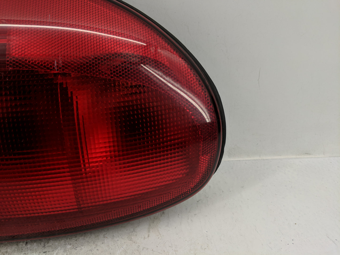 1996-2000 Dodge Caravan Tail Light Assembly Driver Left OEM P/N:4576363 Fits Fits 1996 1997 1998 1999 2000 2001 2002 2003 OE