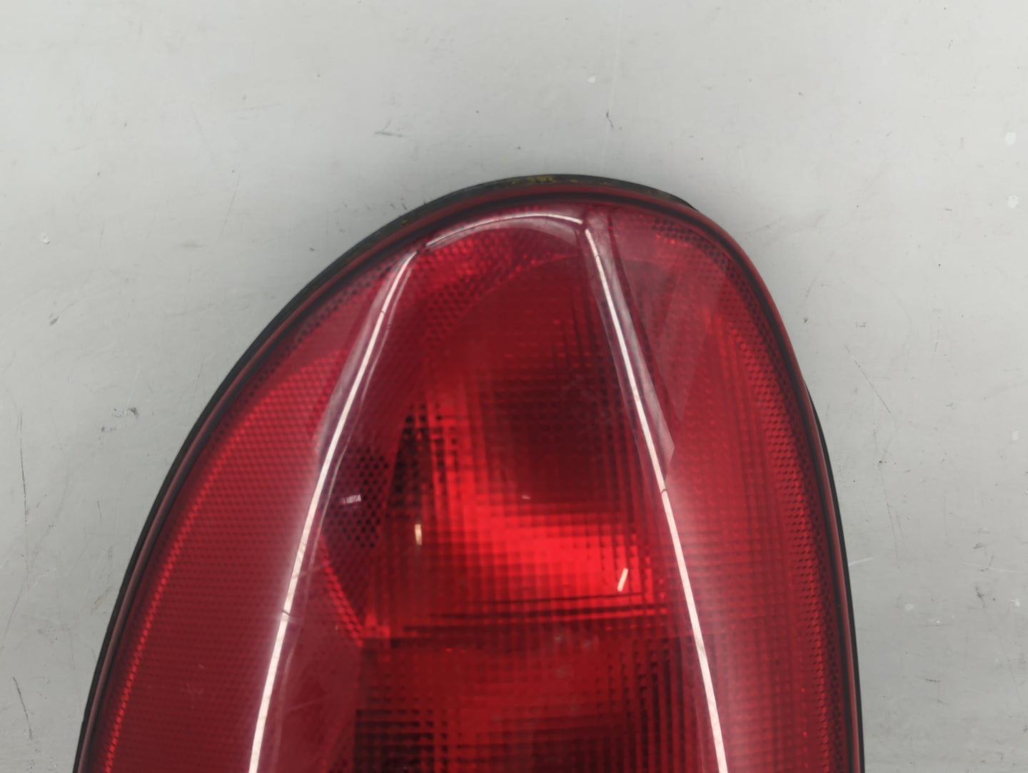 1996-2000 Dodge Caravan Tail Light Assembly Driver Left OEM P/N:4576363 Fits Fits 1996 1997 1998 1999 2000 2001 2002 2003 OE