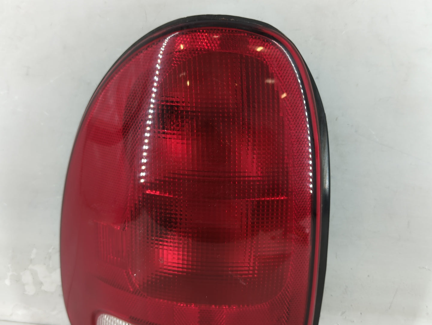 1996-2000 Dodge Caravan Tail Light Assembly Driver Left OEM P/N:4576245 19284 Fits Fits 1996 1997 1998 1999 2000 2001 2002 2