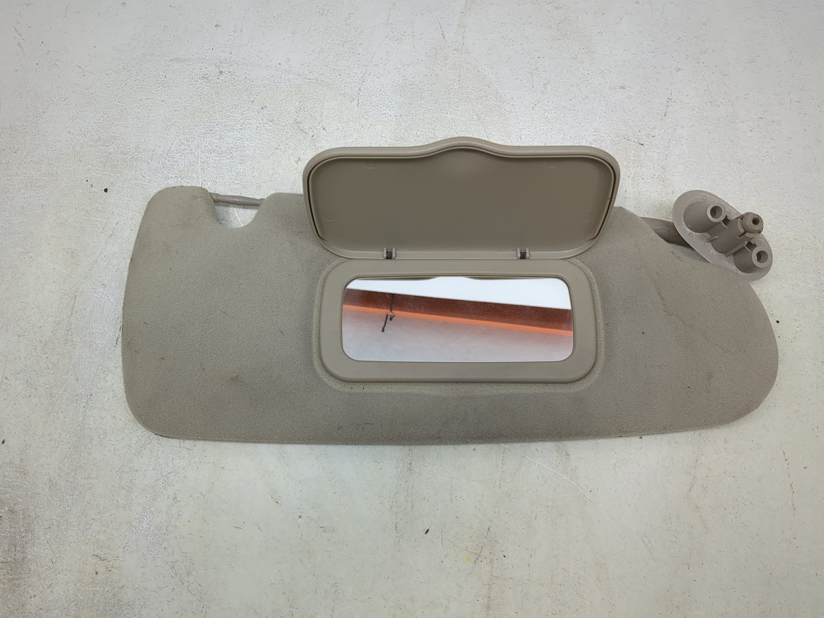 2000-2001 Dodge Dakota Sun Visor Shade Replacement Passenger Right Mirror Fits Fits 2000 2001 OEM Used Auto Parts - Oemuseda