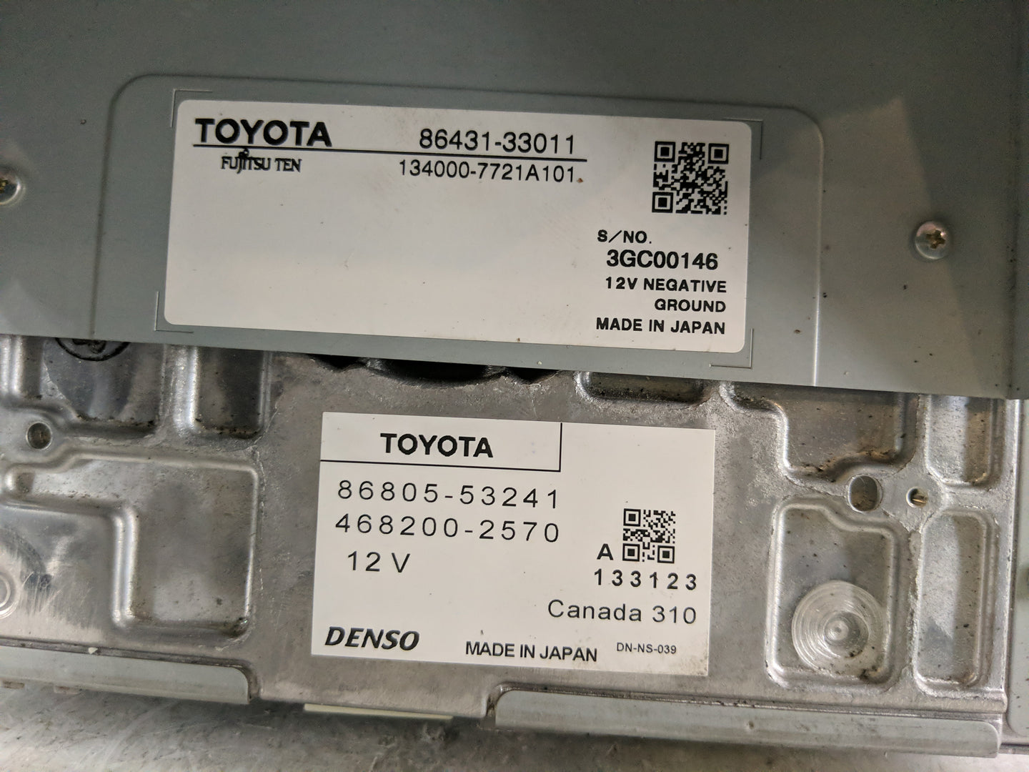 2000 Dodge Durango Radio AM FM Cd Player Receiver Replacement P/N:86431-33011 Fits OEM Used Auto Parts - Oemusedautoparts1.c