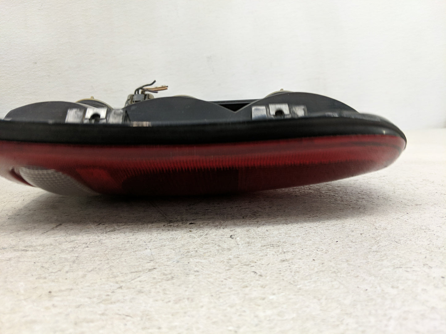 1998-2003 Dodge Durango Tail Light Assembly Passenger Right OEM Fits Fits 1996 1997 1998 1999 2000 2001 2002 2003 OEM Used A