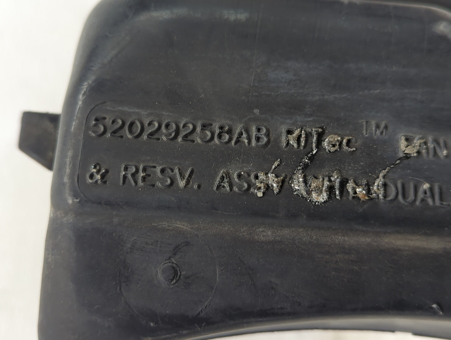 2000-2003 Dodge Durango Windshield Washer Fluid Reservoir Bottle Oem - Oemusedautoparts1.com